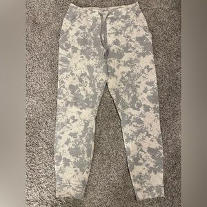 Mens Lululemon City Jogger Size M Camo white/blue